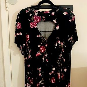 Torrid - Floral sexy peplum top